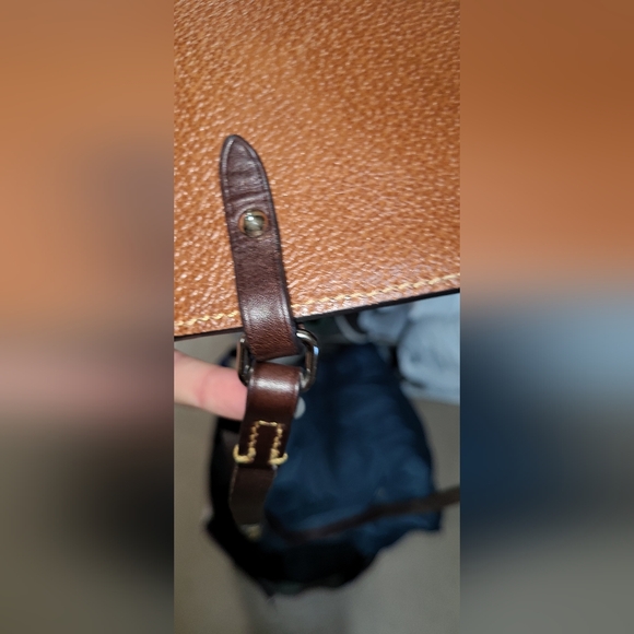 Dooney & Bourke Designer Red Saddle Bag Flap Crossbody Purse Handbag - Picture 8 of 10